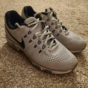 Women’s Nike Air Max Tailwind 8